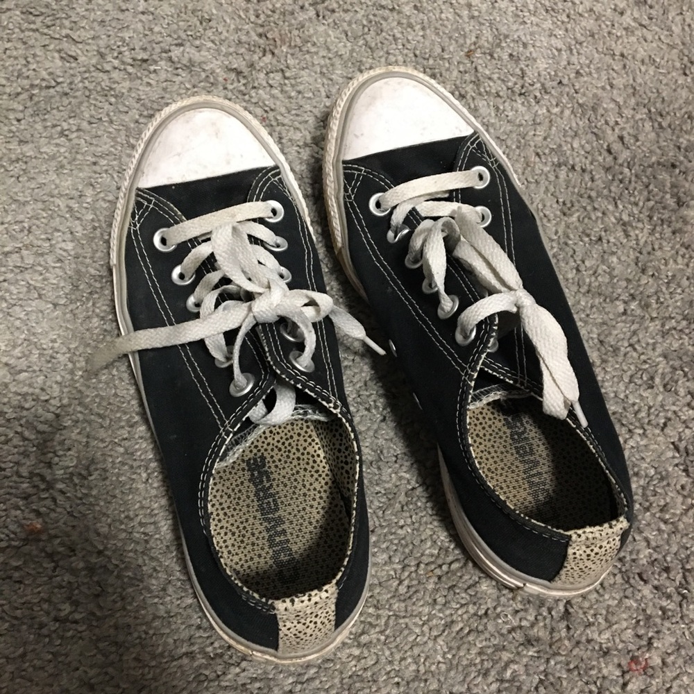 Black converse